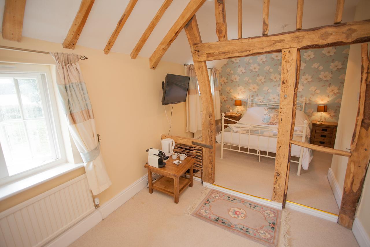 The Seven Stars Inn Pewsey Bagian luar foto